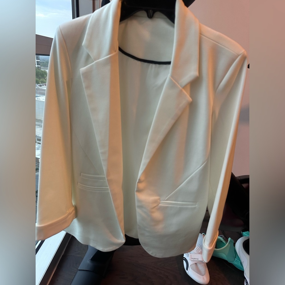 White soft Blazer